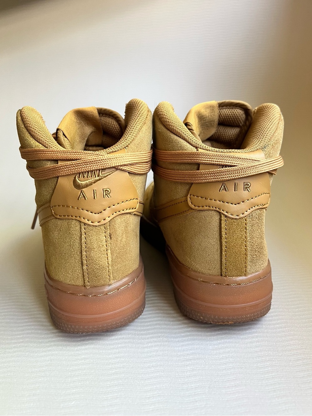 Nike Air Force 1 High LV8 (GS) Wheat color Y5, 6.5 women - Picture 8 of 10